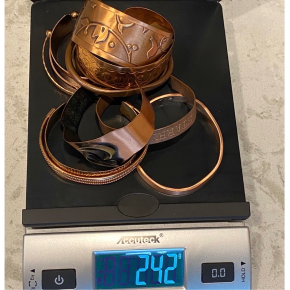 Bundle of 12 Copper Bracelets - Picture 13 of 13